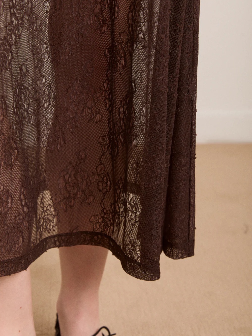 DAMSON MADDER RAPHI LACE MIDI DRESS IN COFFEE - Picture 11 of 17
